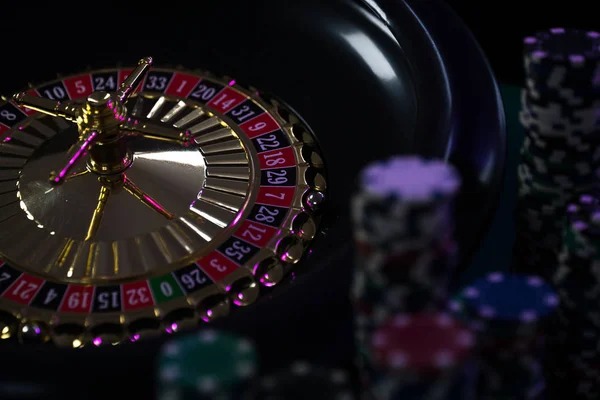 sambarjp88 Lightning Baccarat app on mobile phone showing multiplier indicators and betting interface
